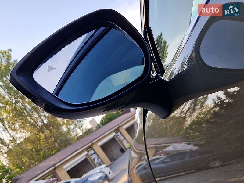 Хэтчбек Mazda 3 2023 в Днепре
