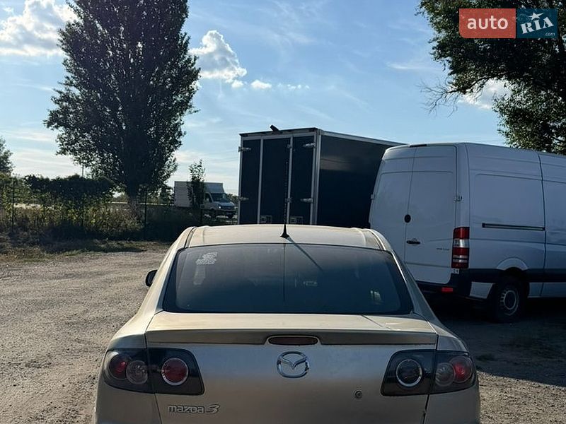 Седан Mazda 3 2006 в Дніпрі