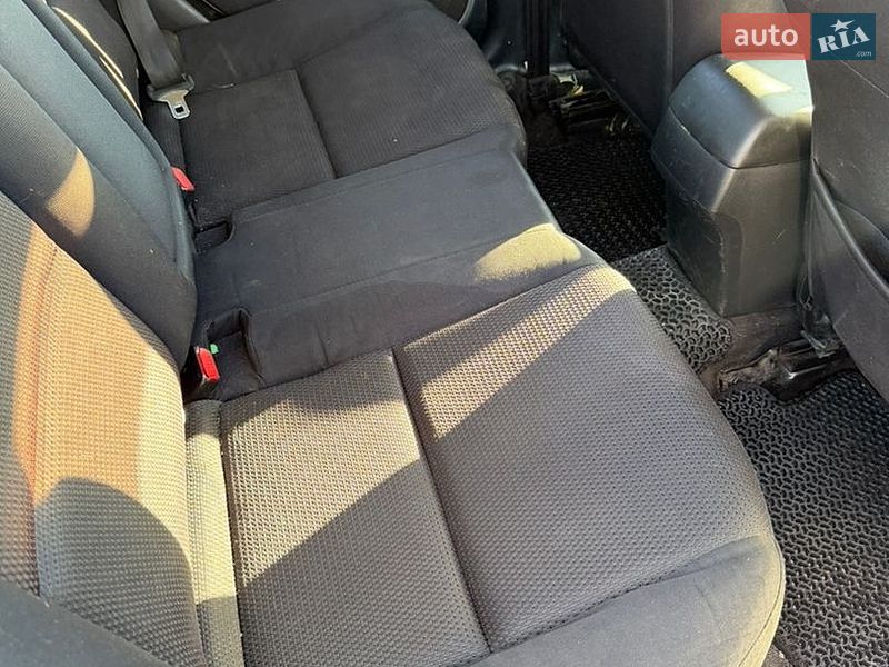 Седан Mazda 3 2006 в Дніпрі