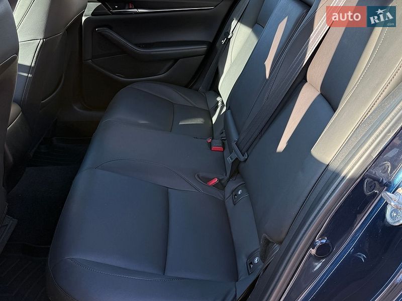 Седан Mazda 3 2020 в Києві