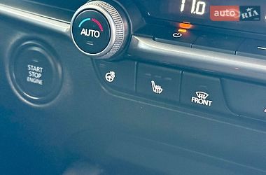 Хетчбек Mazda 3 2021 в Дніпрі