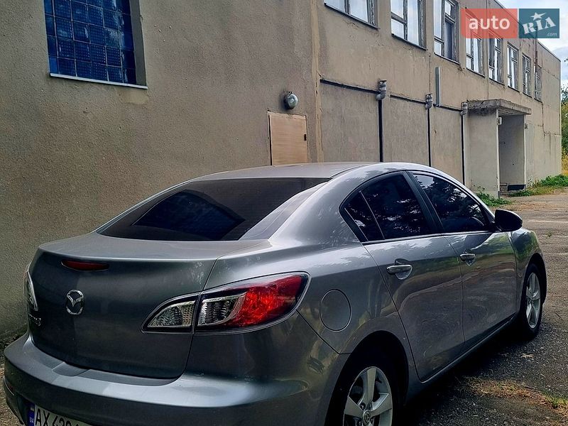 Седан Mazda 3 2012 в Харькове