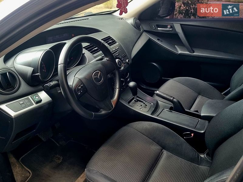 Седан Mazda 3 2012 в Харькове