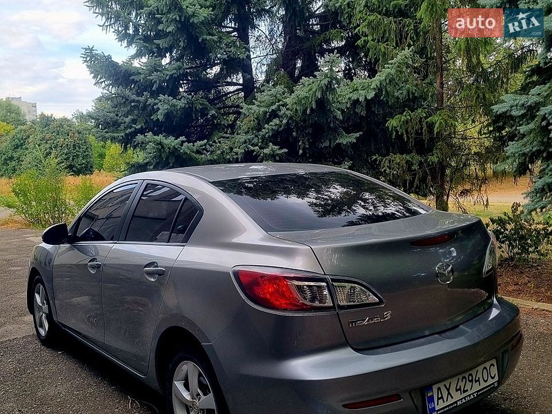 Седан Mazda 3 2012 в Харькове