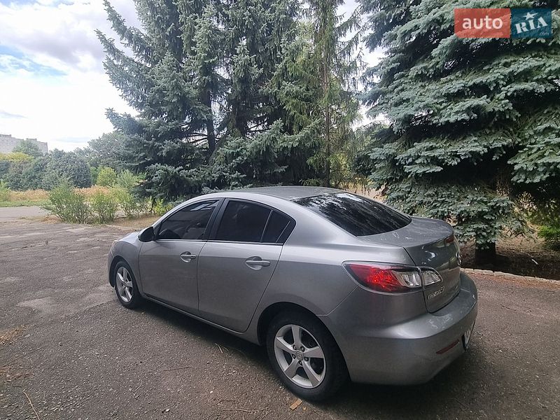 Седан Mazda 3 2012 в Харькове