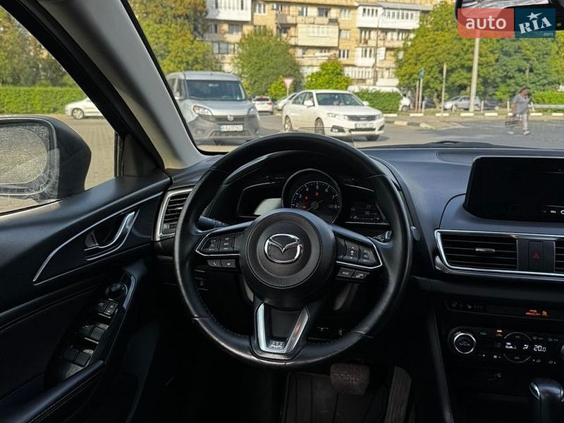 Седан Mazda 3 2017 в Чернівцях фото 39 Седан Mazda 3 2017 в Чернівцях