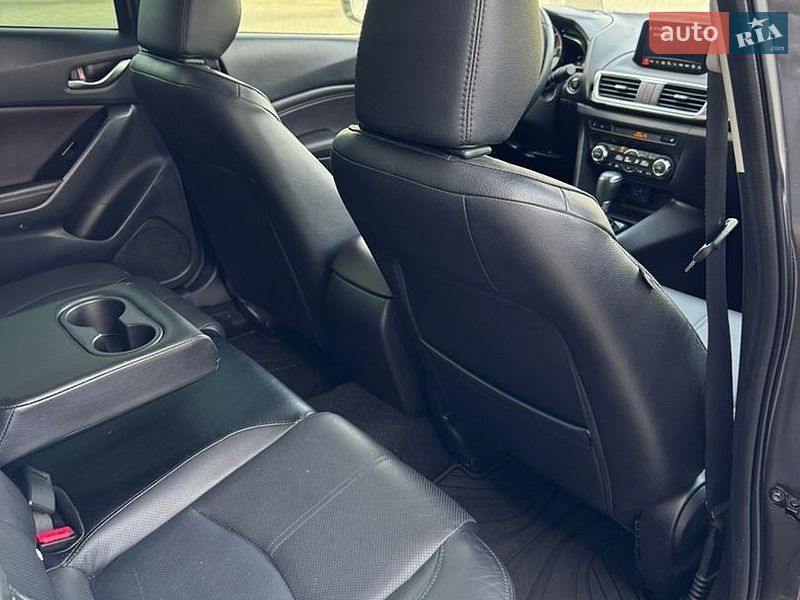 Седан Mazda 3 2017 в Чернівцях фото 49 Седан Mazda 3 2017 в Чернівцях