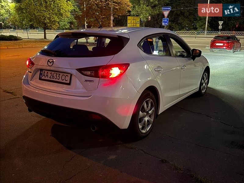 Хетчбек Mazda 3 2015 в Києві