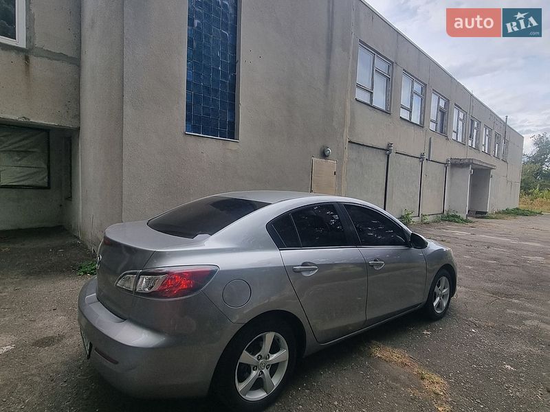 Седан Mazda 3 2012 в Харькове