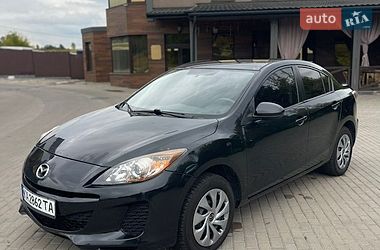 Седан Mazda 3 2012 в Ровно