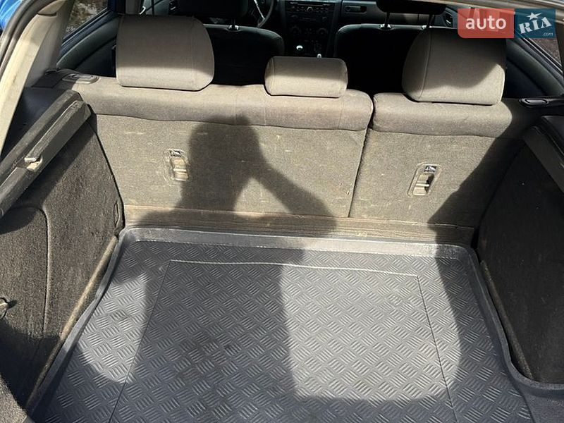 Хетчбек Mazda 3 2005 в Харкові