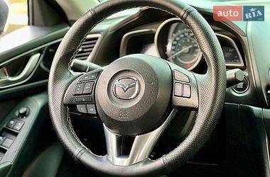 Седан Mazda 3 2014 в Обухові