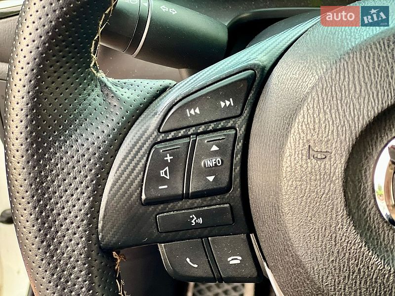 Седан Mazda 3 2014 в Обухові