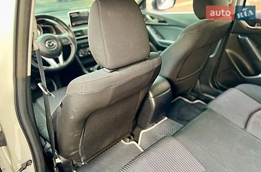Седан Mazda 3 2014 в Обухові