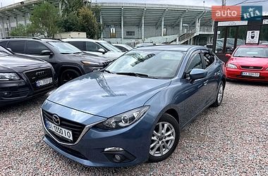 Седан Mazda 3 2015 в Полтаві