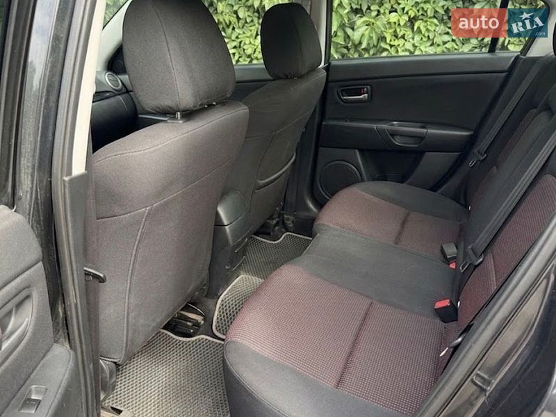 Седан Mazda 3 2004 в Житомире