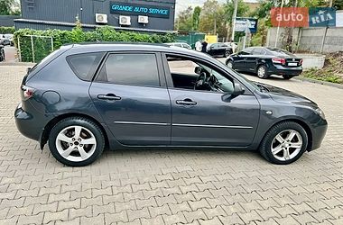 Хэтчбек Mazda 3 2006 в Киеве