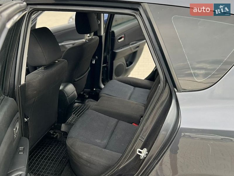 Хэтчбек Mazda 3 2006 в Киеве