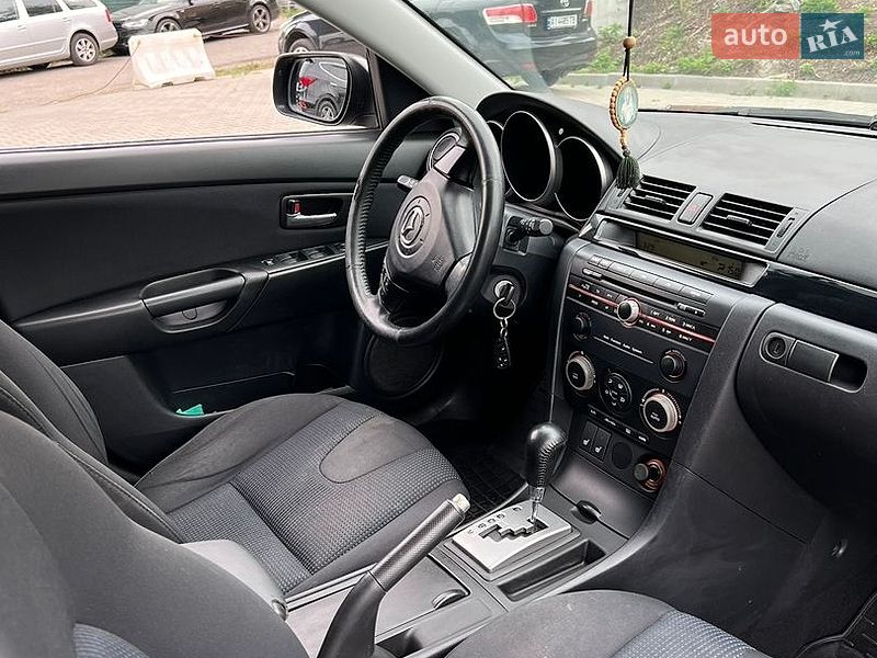 Хэтчбек Mazda 3 2006 в Киеве