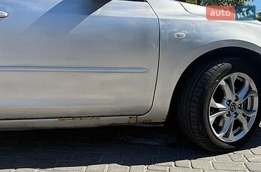 Хэтчбек Mazda 3 2004 в Каменском