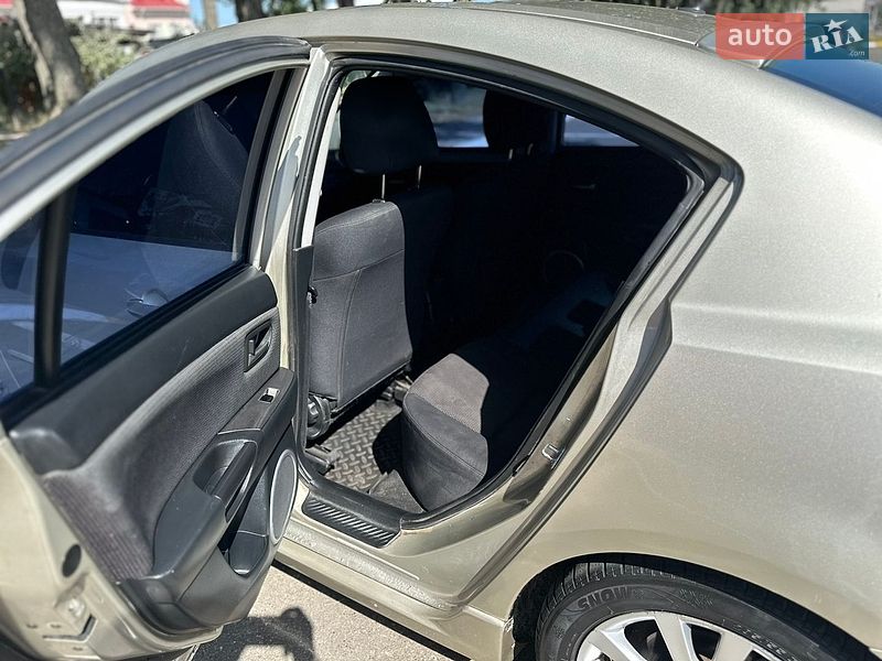 Седан Mazda 3 2006 в Киеве