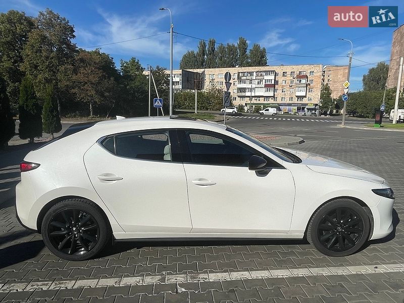 Хэтчбек Mazda 3 2022 в Луцке