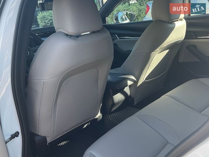 Хэтчбек Mazda 3 2022 в Луцке