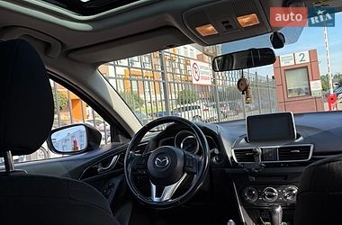 Хэтчбек Mazda 3 2016 в Крюковщине