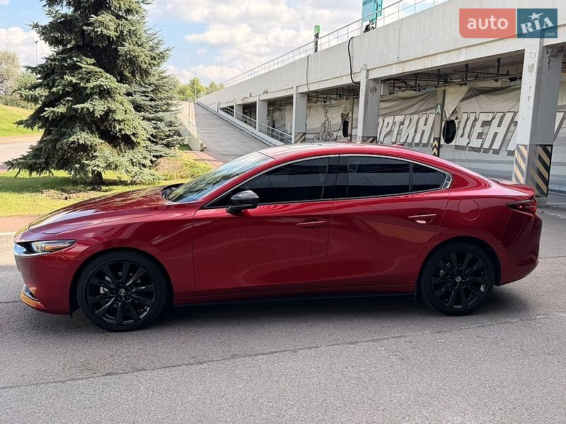 Седан Mazda 3 2021 в Киеве