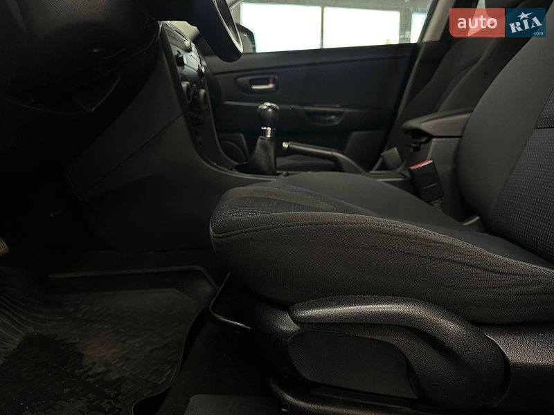Хетчбек Mazda 3 2005 в Києві фото 15 Хетчбек Mazda 3 2005 в Києві