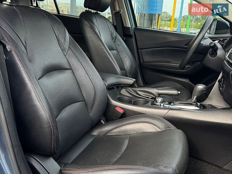 Хетчбек Mazda 3 2016 в Києві