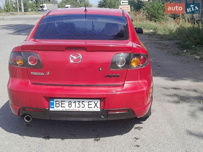 Седан Mazda 3 2005 в Новому Бузі