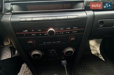 Седан Mazda 3 2004 в Харкові