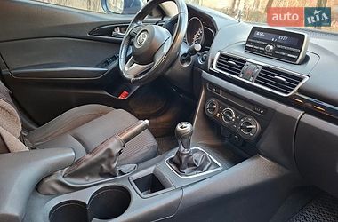 Седан Mazda 3 2016 в Києві