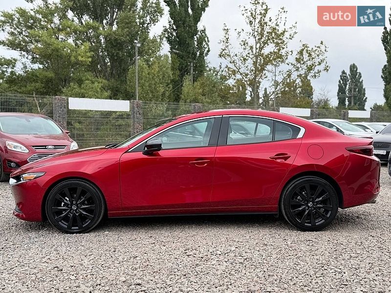 Седан Mazda 3 2025 в Одесі