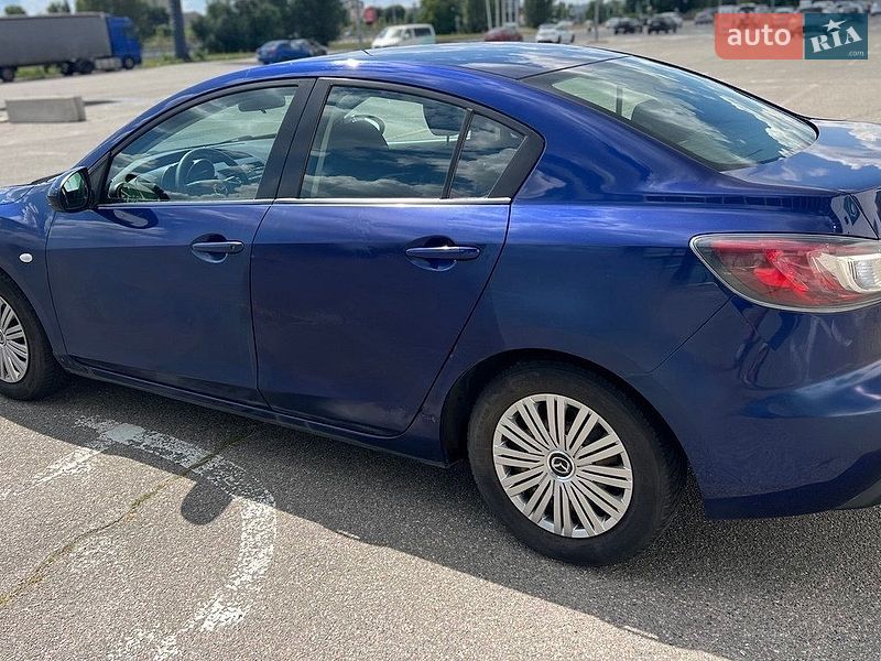 Седан Mazda 3 2010 в Києві