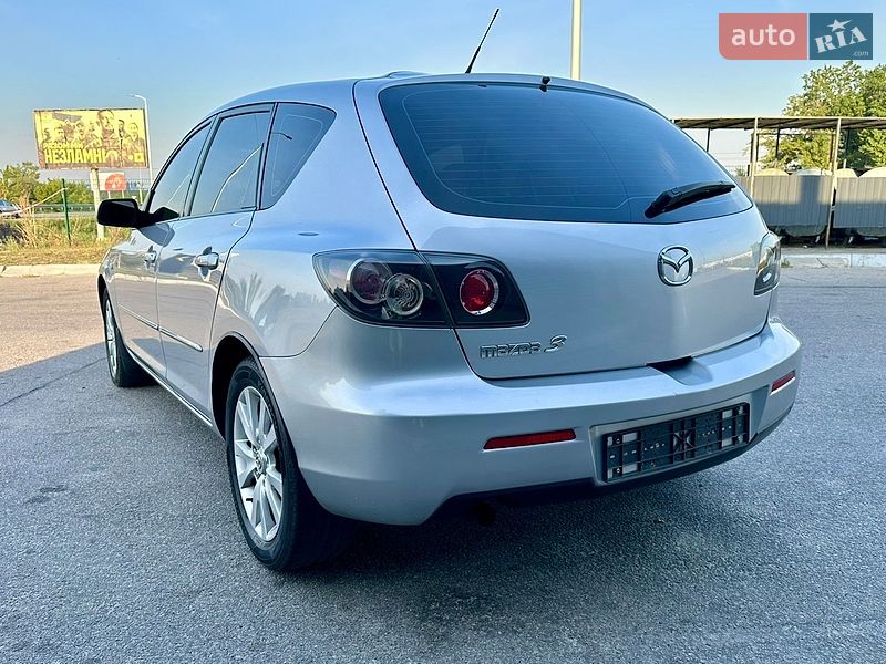 Хэтчбек Mazda 3 2006 в Днепре