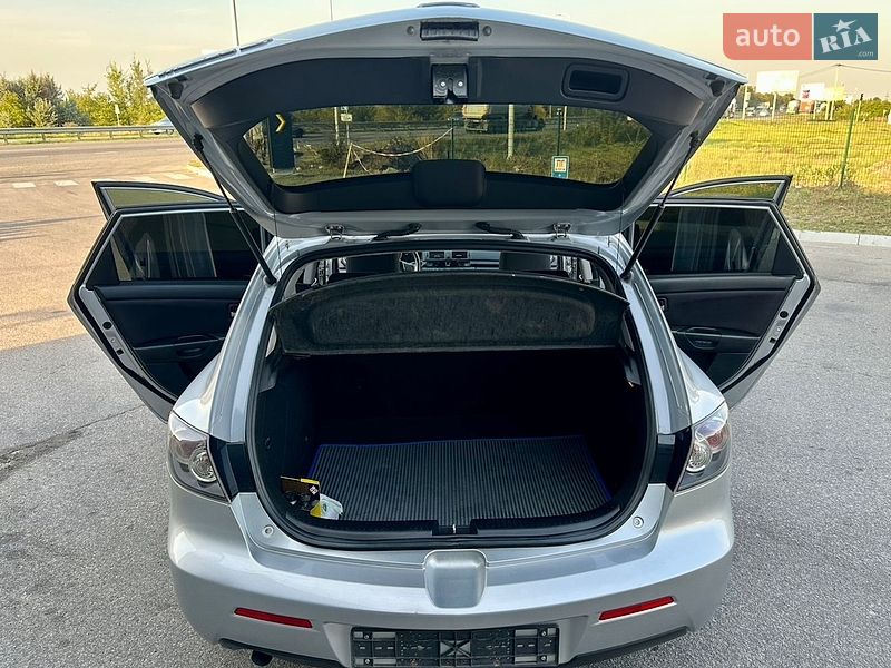 Хэтчбек Mazda 3 2006 в Днепре