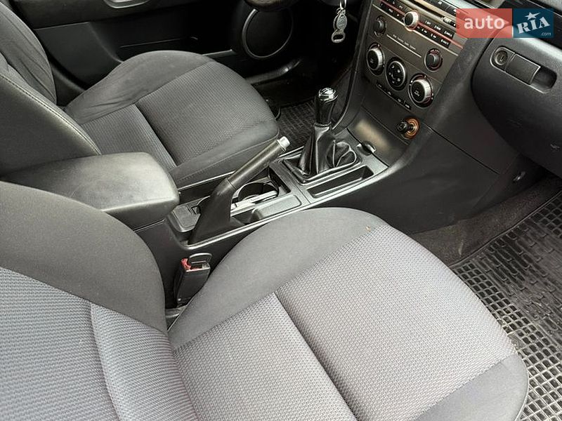 Хэтчбек Mazda 3 2007 в Черновцах