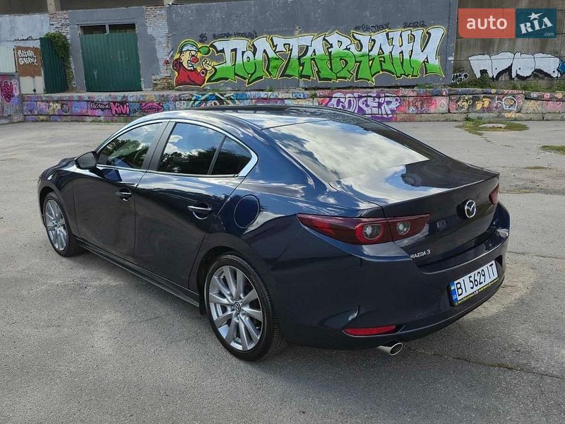 Седан Mazda 3 2023 в Полтаве