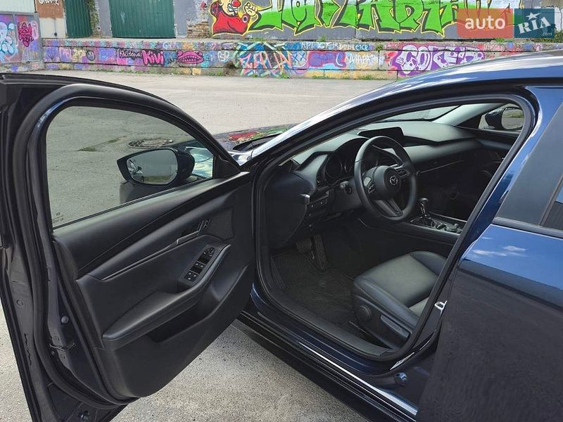 Седан Mazda 3 2023 в Полтаве