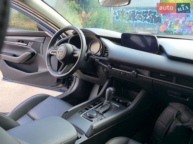 Седан Mazda 3 2023 в Полтаве