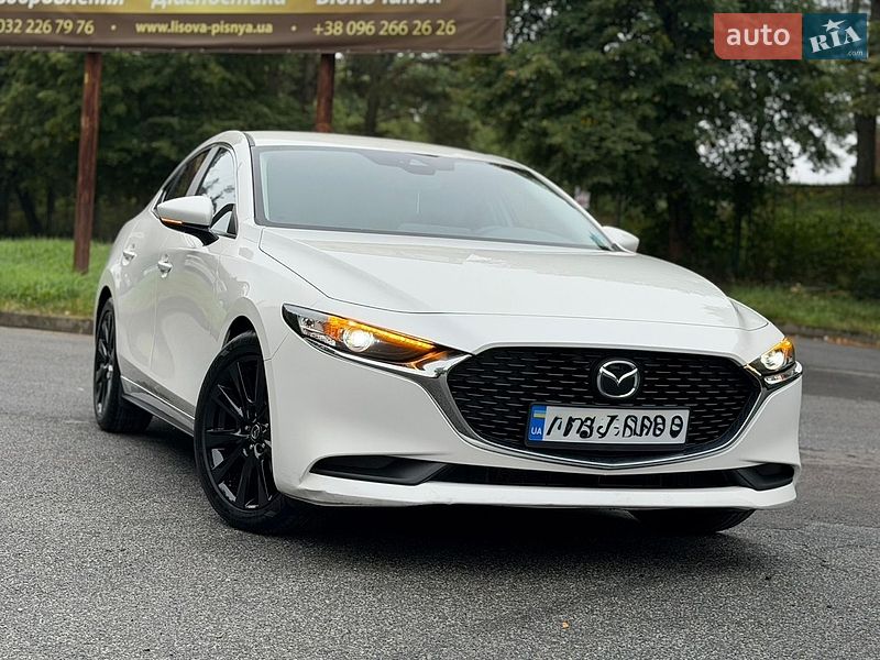 Седан Mazda 3 2021 в Трускавці
