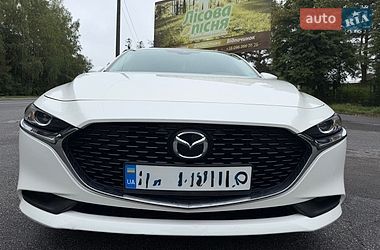Седан Mazda 3 2021 в Трускавці