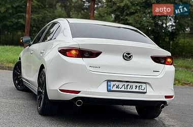 Седан Mazda 3 2021 в Трускавці