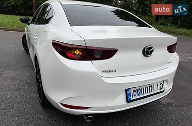 Седан Mazda 3 2021 в Трускавці