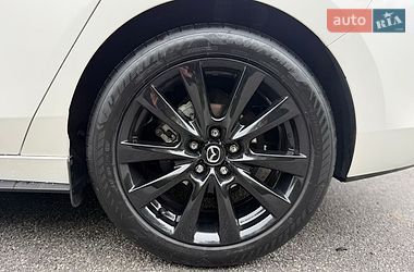 Седан Mazda 3 2021 в Трускавці