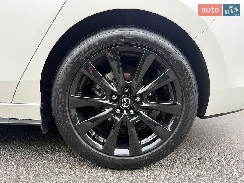 Седан Mazda 3 2021 в Трускавці