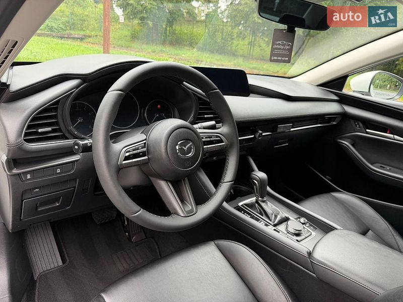 Седан Mazda 3 2021 в Трускавці