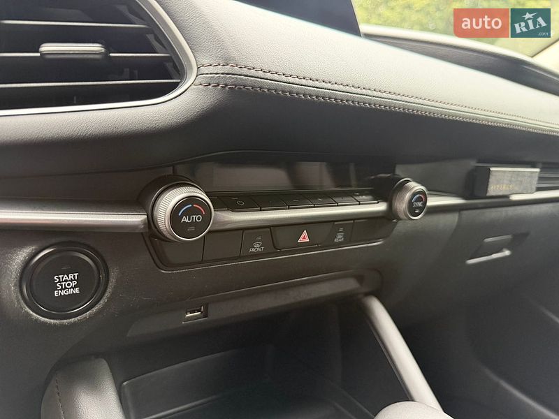 Седан Mazda 3 2021 в Трускавці